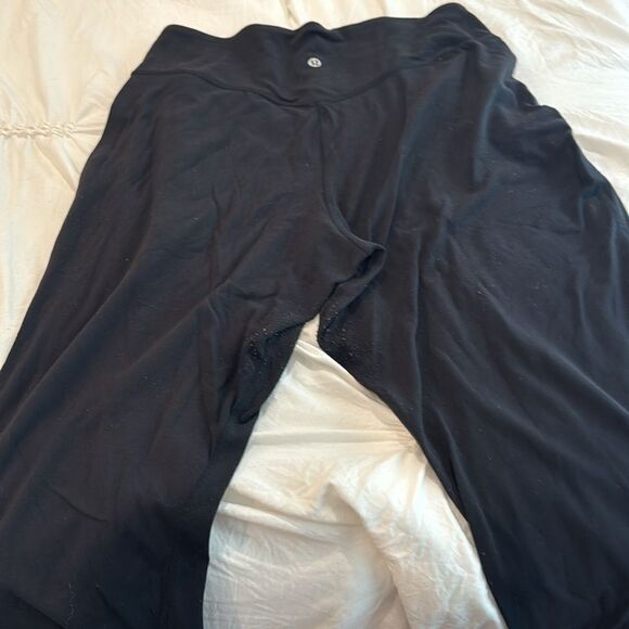 Lululemon black sweatpants joggers size 12 - Picture 2 of 3
